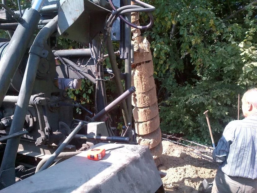 Геологія ділянки, геодезія ділянки, палі, топозйомка, винос кордонів