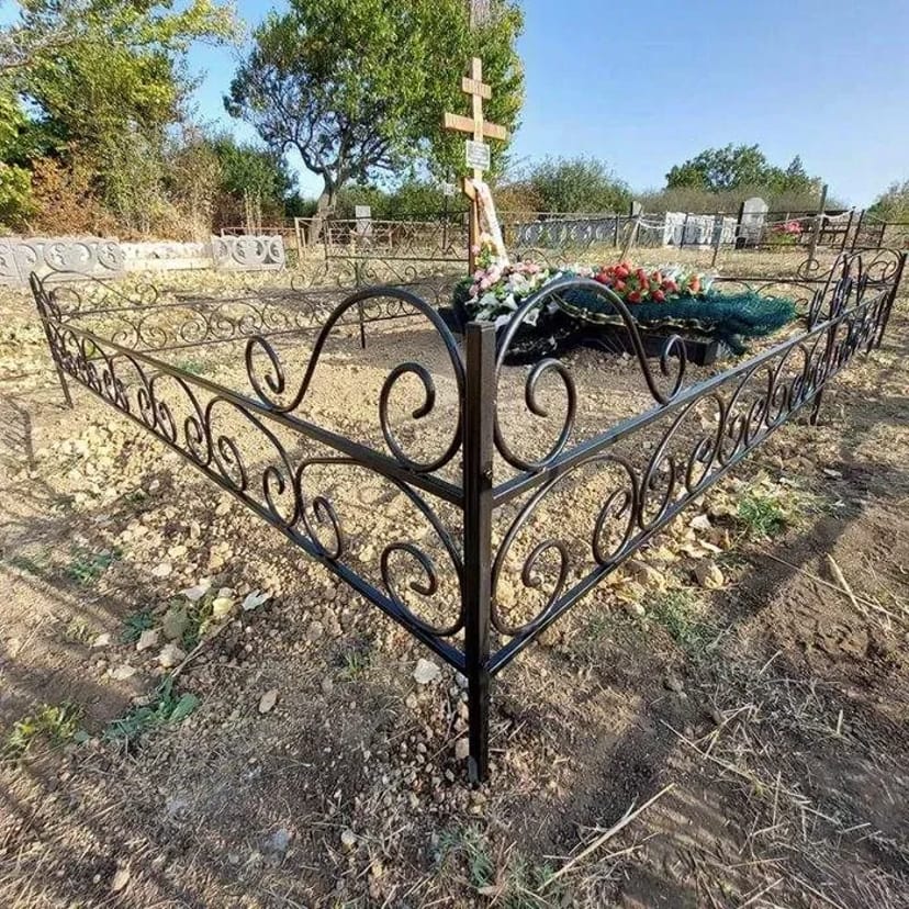 Оградки на кладбище (из металла) от 400 грн.