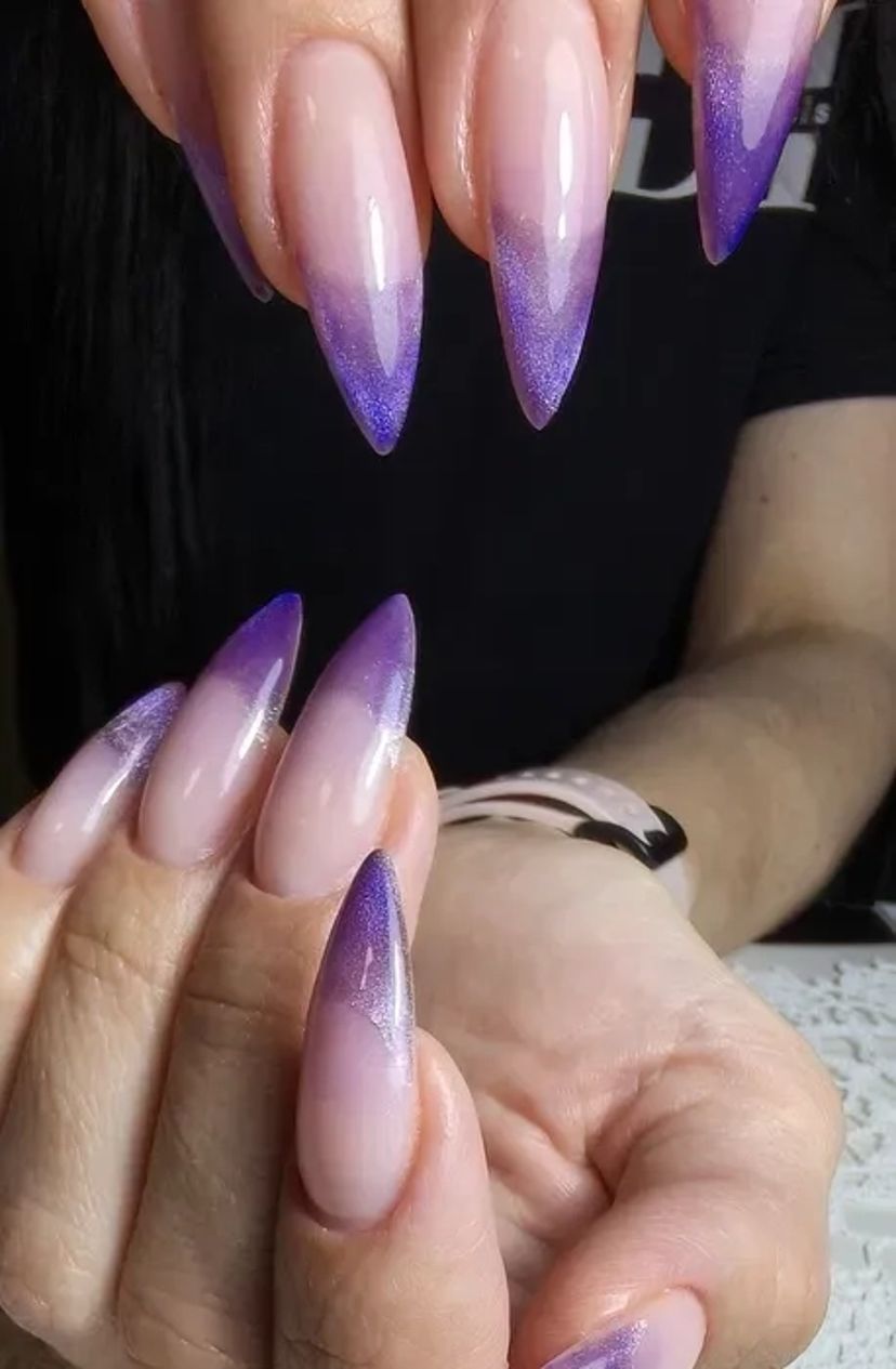 Професійний манікюр з використанням якісних матеріалів - Івано Франківськ.