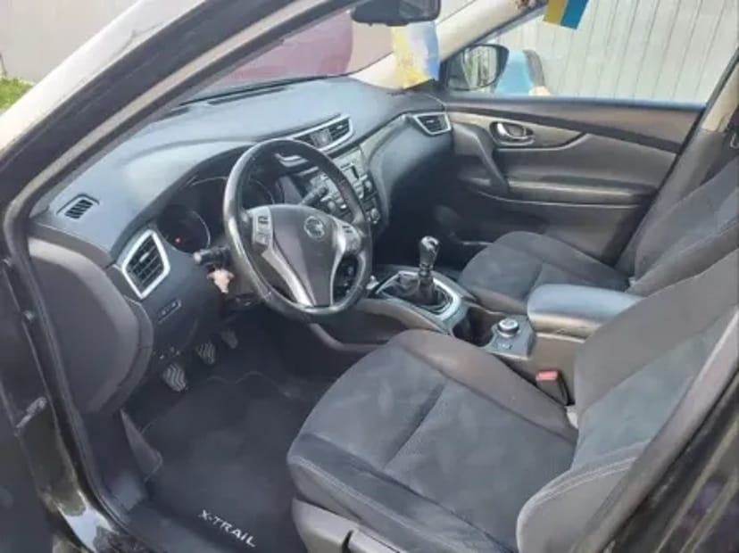 Автомобіль Nissan X-trail