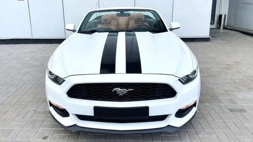 280 Кабріолет на весілля Ford Mustang GT білий