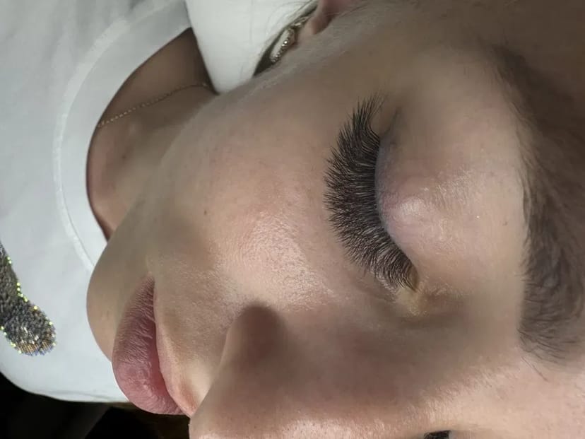 Професійне нарощування вій (Центр).Від класики до Мега-об'єму.