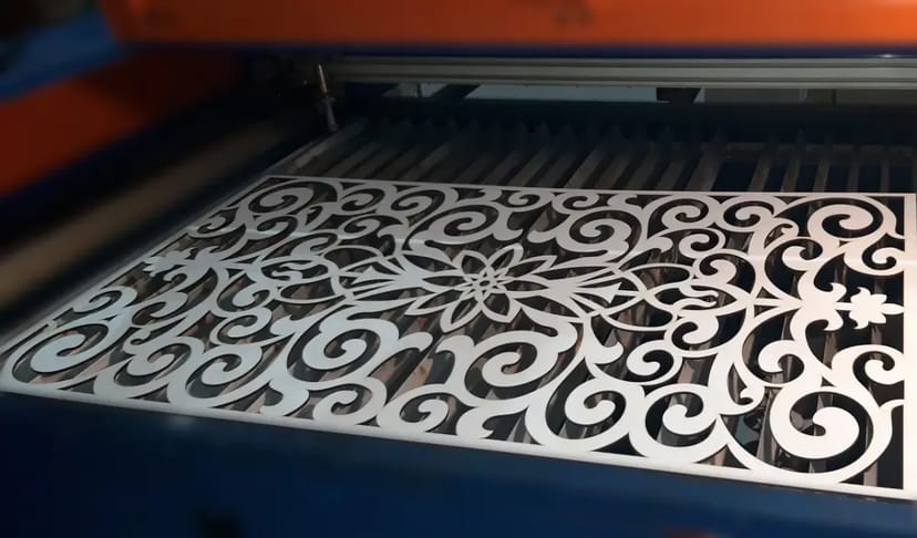 Лазерне різання фанери