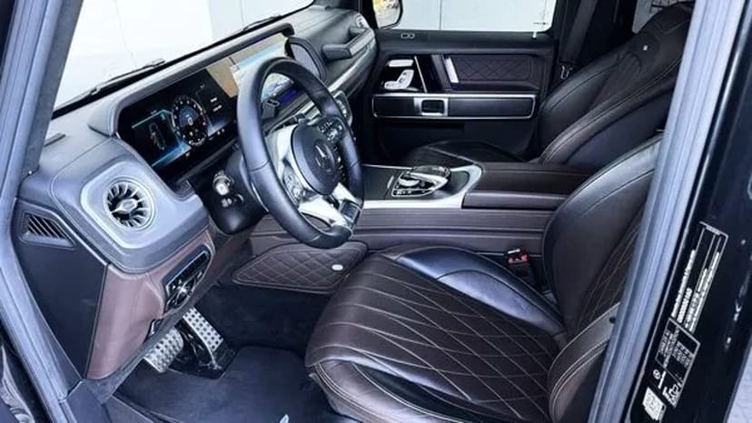 371 Mercedes-Benz G63 AMG Гелік Кубік без водія