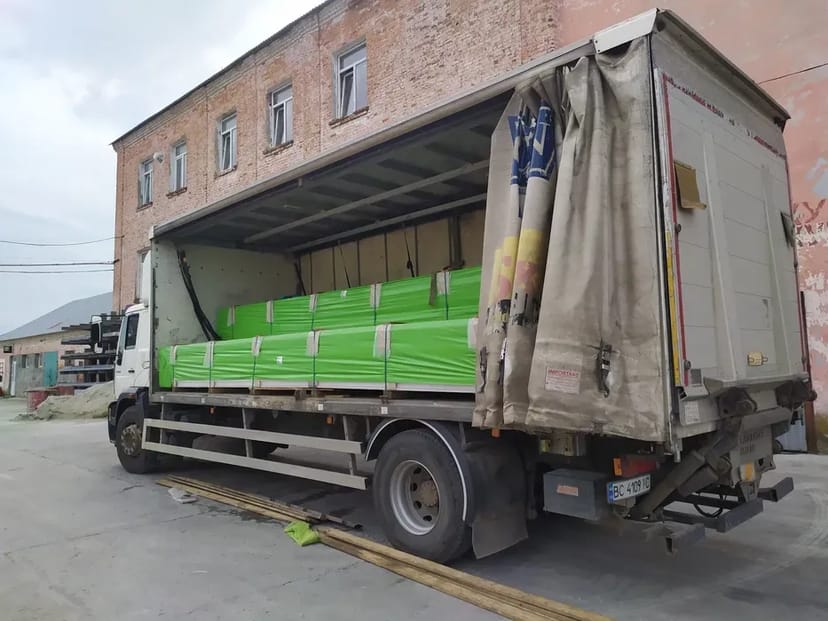 Перевезення вантажів 1-10т., гідроборт, рокла( від 30грн/км)