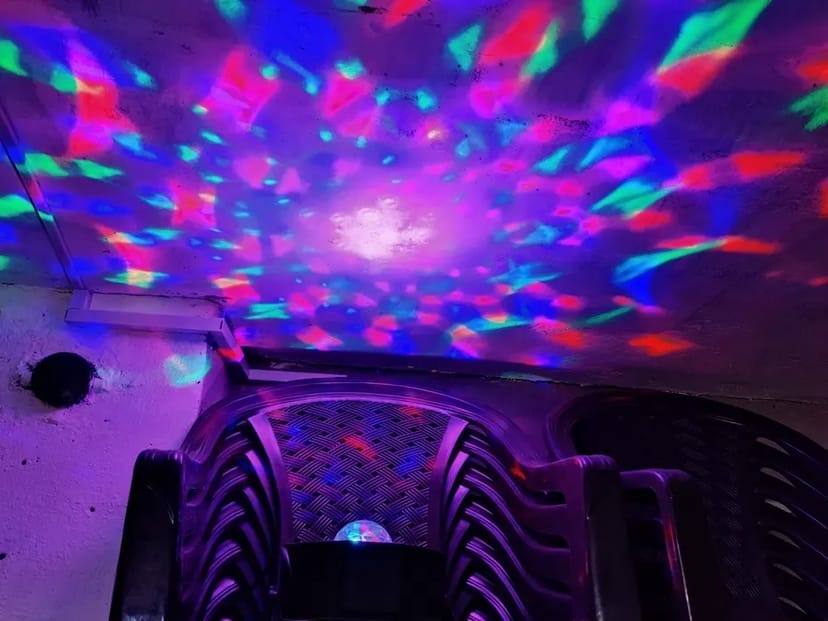 Акумуляторна потужна колонка