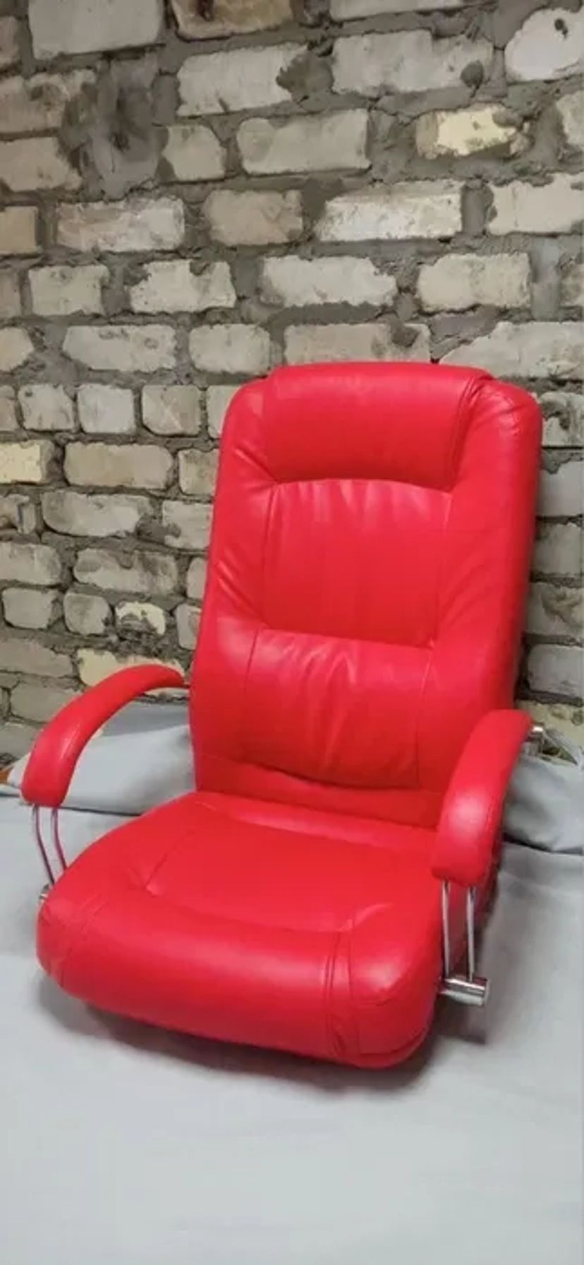 Перетяжка та ремонт м'яких меблів