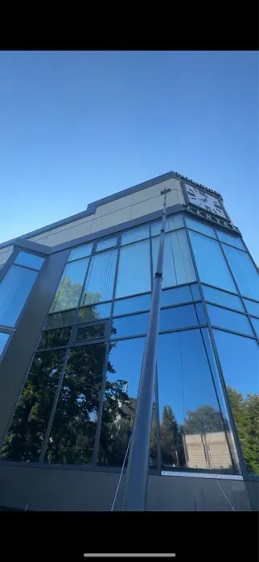 Миття двору, подвірʼя, послуги прибирання, бруківка, фасад, дах, парканвікна