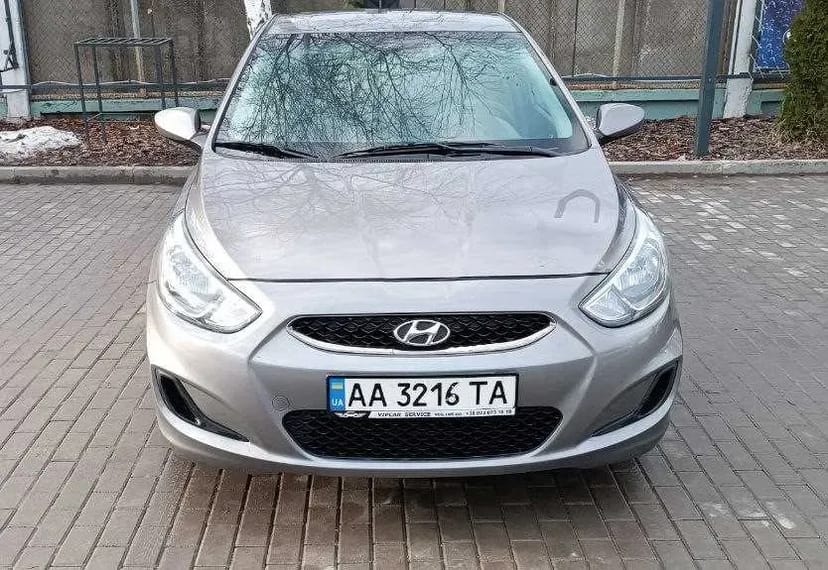 Авто в таксі та для особистих цілей