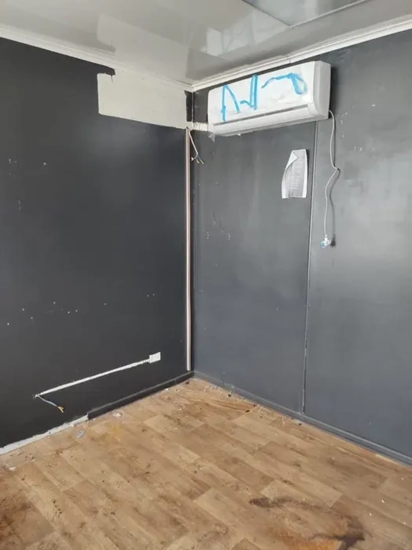 Офіси біля метро Академмістечко