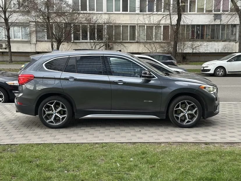 Авто подобово/довготривало BMW X1 f48