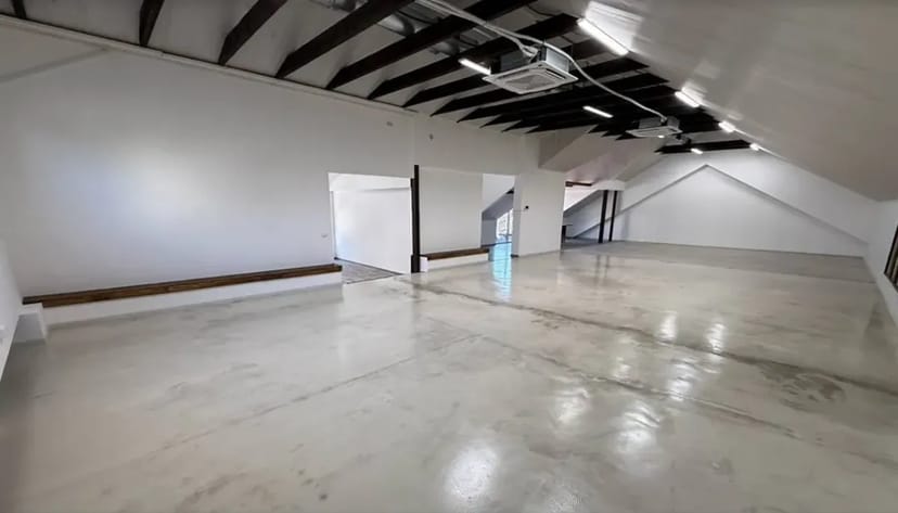 Комерційне приміщення на вул. Грушевського Михайла 4А, площа 219 кв.м