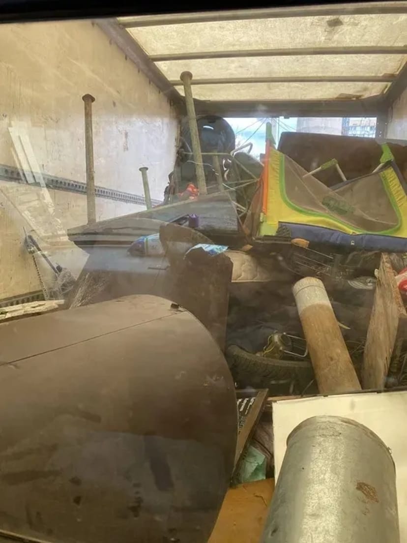 Вивіз мотлоху, старі меблі утилізуючи і будь-яке сміття