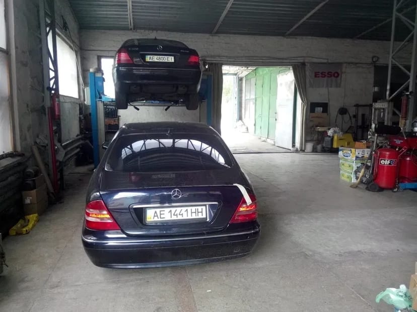 Ремонт пневмо стоек амортизаторов, с регулировкой жоскости.5 000 грн.