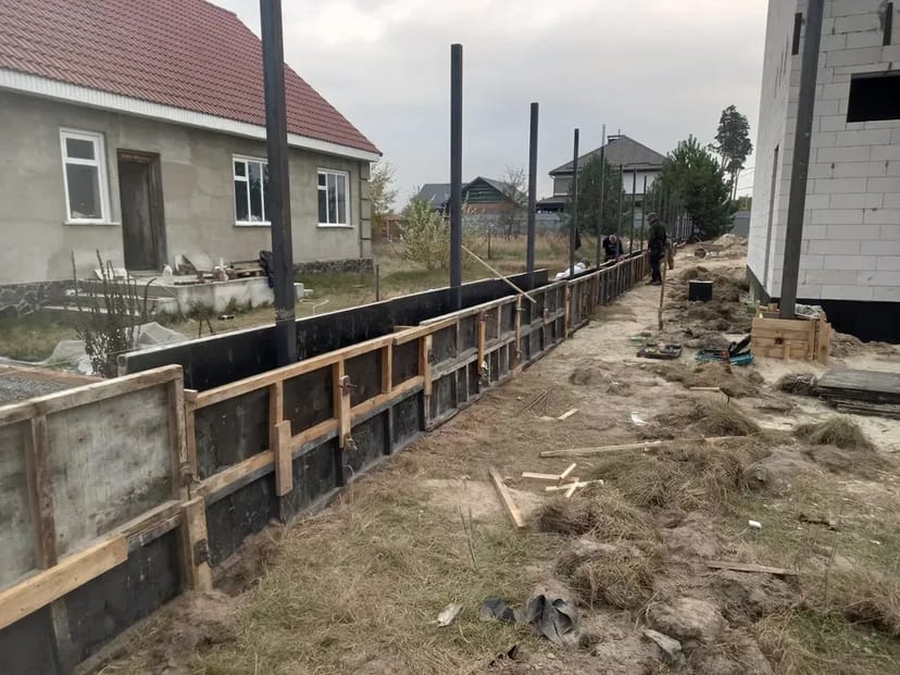 Бетонні роботи, фундаменти, стяжки, сваї