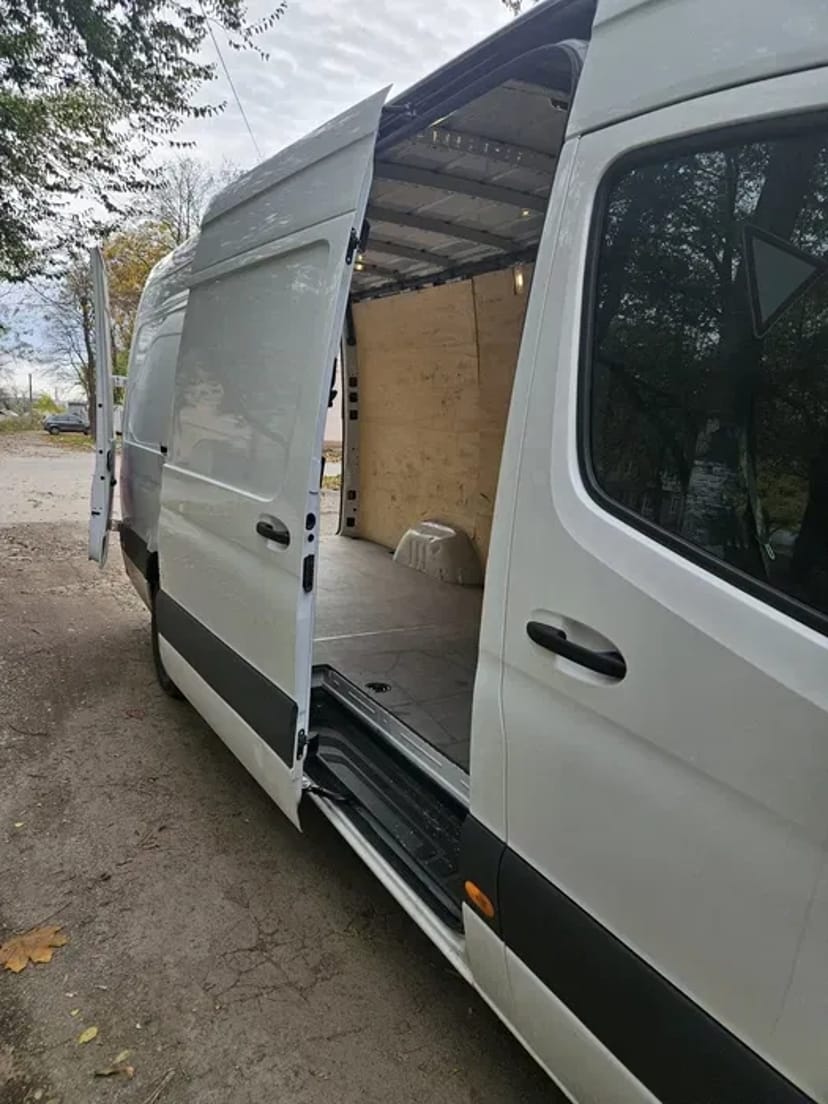 Вантажоперевезення (вантажне таксі м. Дніпро) перевезення речей, переїзд