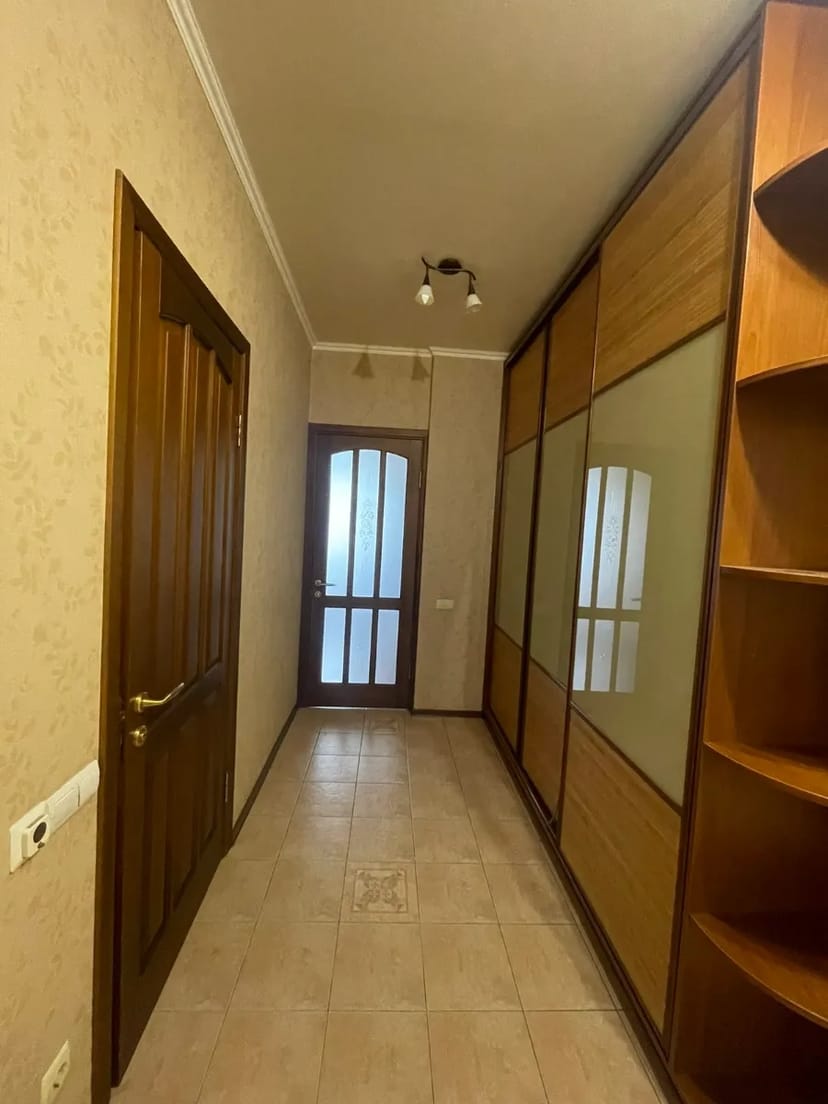 Двухкімнатна квартира, Печерск