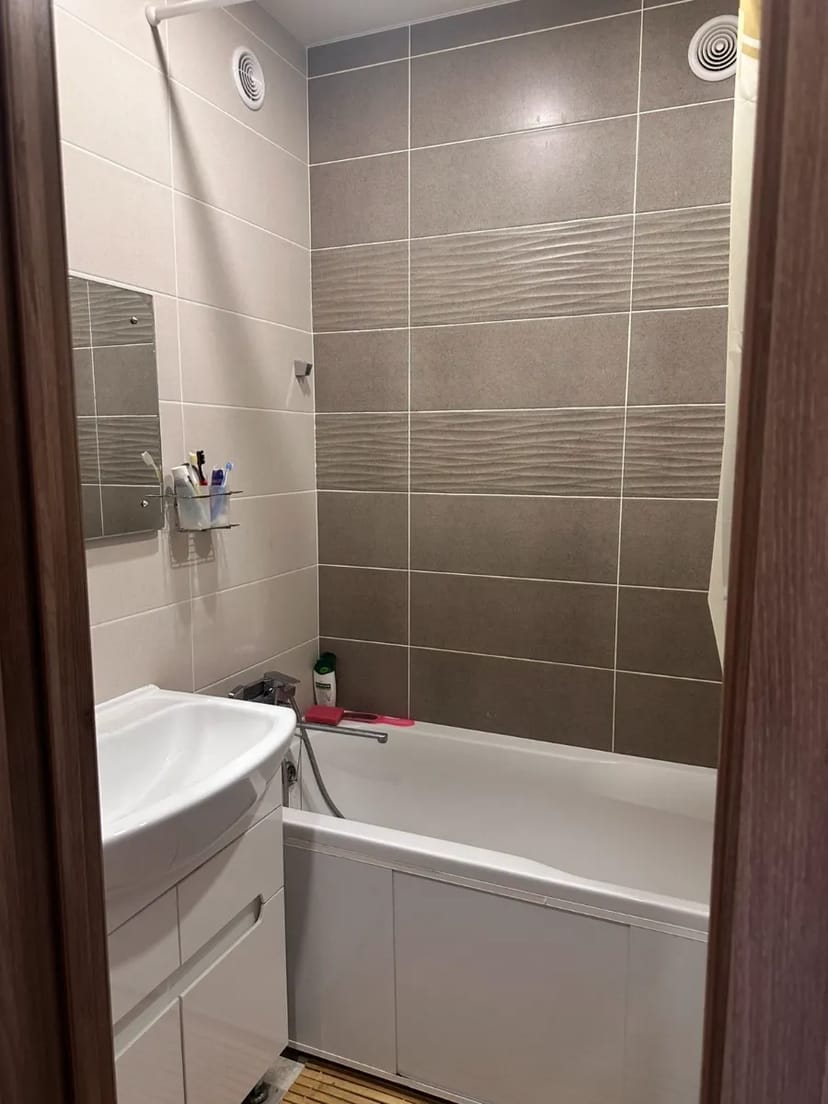 Здам у центрі 2 к. кв. вул. Фестивальна