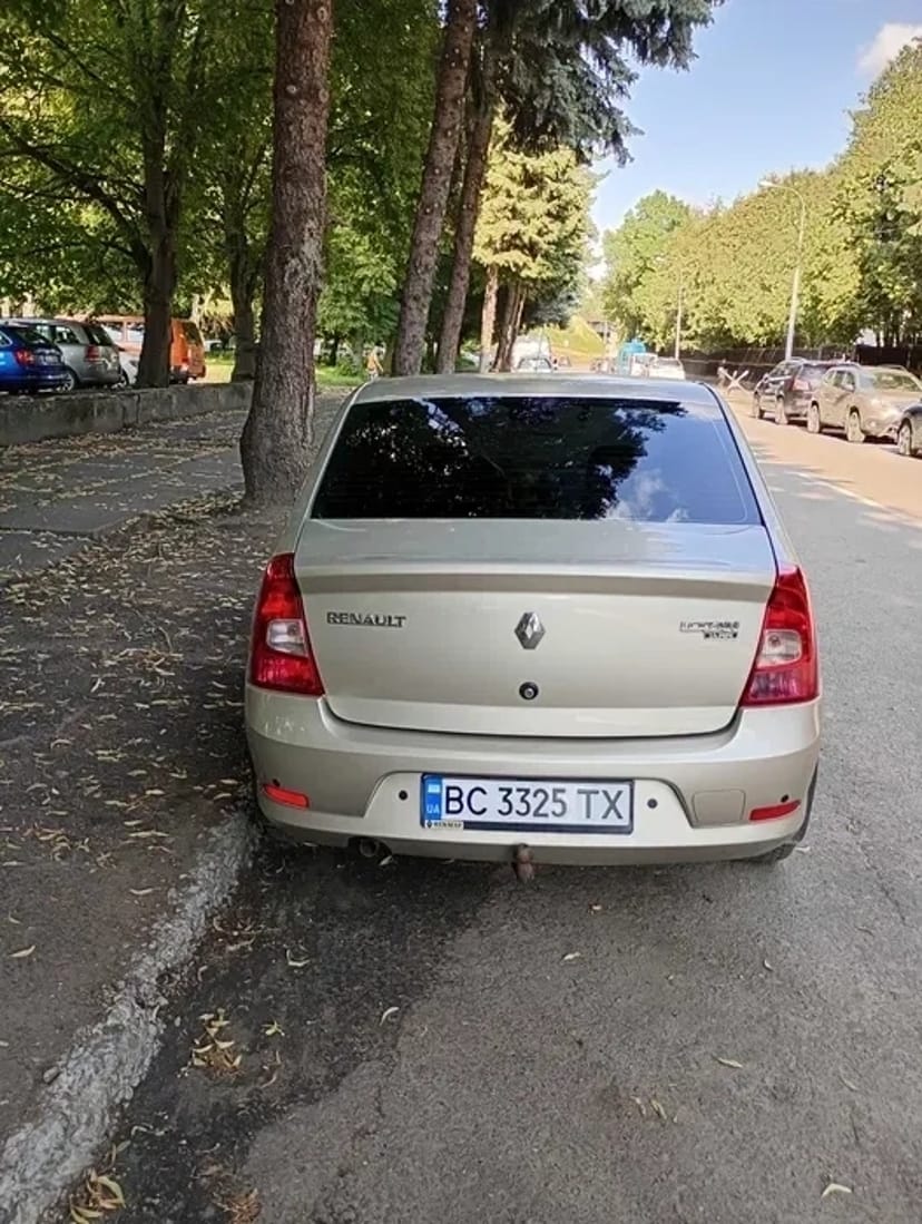 Авто Renault Logan 2012р.