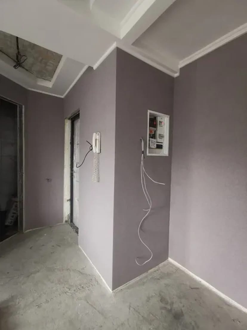 Майстерна поклейка шпалер та комплексні ремонтні роботи для вашої квартири у Запоріжжі.