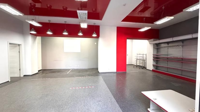 Фасадне приміщення 233 м2 в Дніпровському районі навпроти Епіцентру