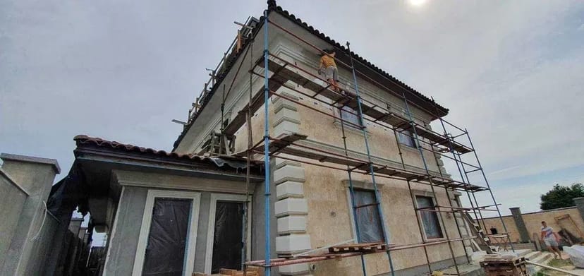 Будівельні риштування.