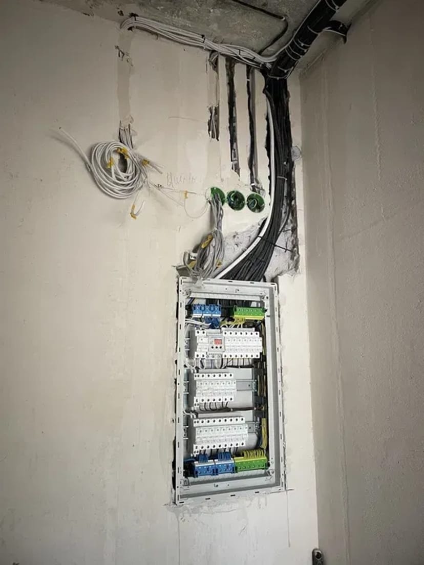 Електромонтажні роботи,електрик,електрик Львів, електрика в квартирі