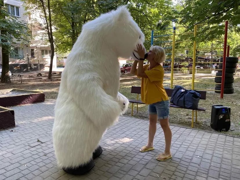 Привітання Ведмедів та Зайок