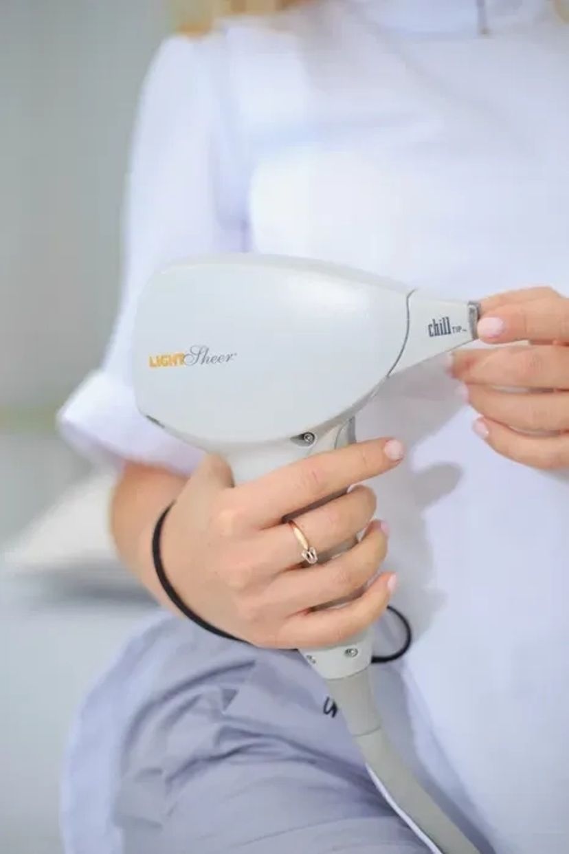 Лазерний апарат