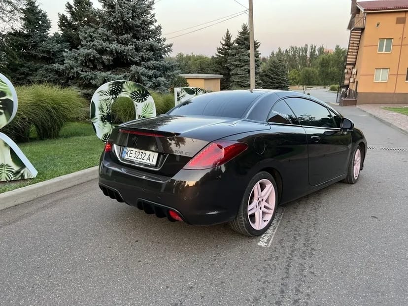 Авто (кабріолет) для фотозйомок та поїздок