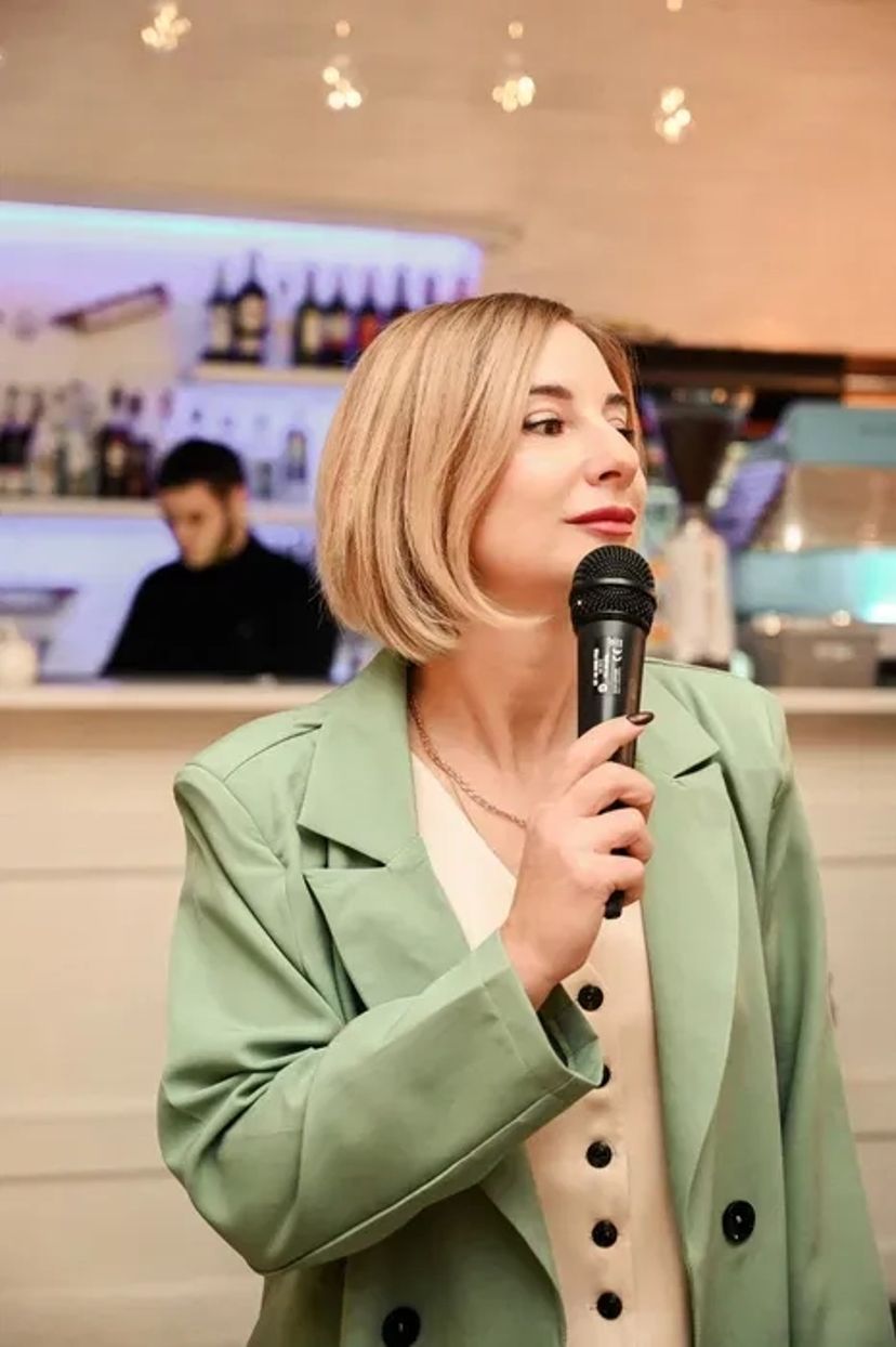 Тамада на  весілля, Ведуча, Діджей на Дні Народження, Хрестини, Ювілей, Декор фотозон