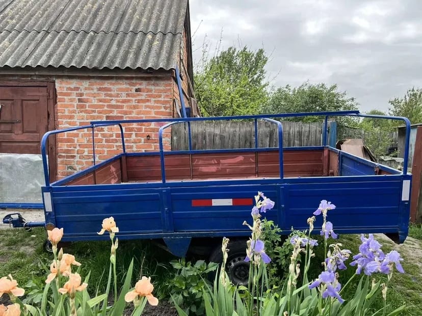 Надійний причеп у відмінному стані.