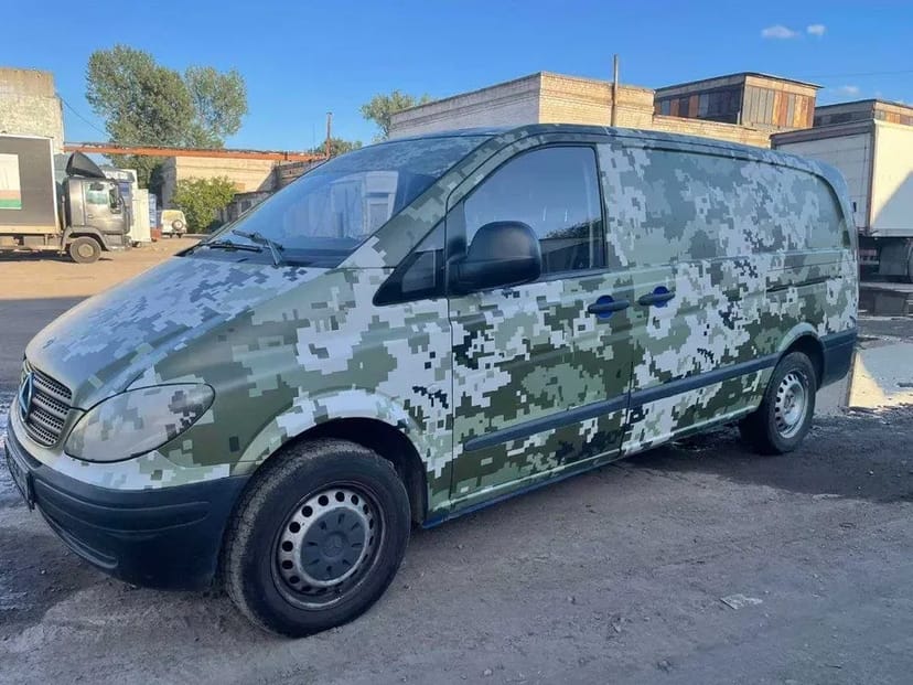 Плівка камуфляжна на авто, оклейка транспорту в камуфляж