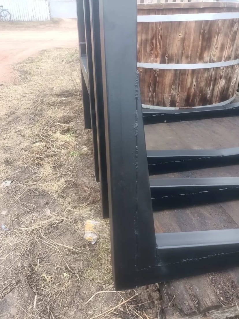 Переобладнуємо полуприцепи штори під лісовоз