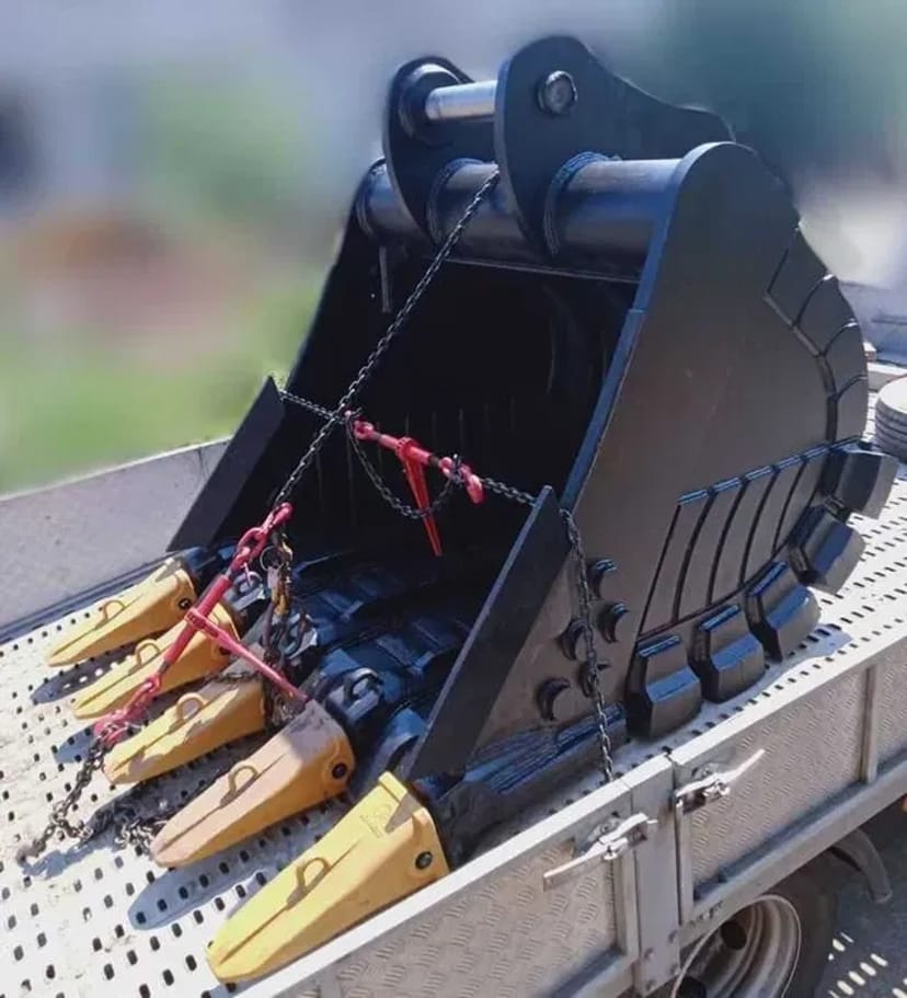 Ківш скельний до техніки 23-36т. JCB, САТ та інш.