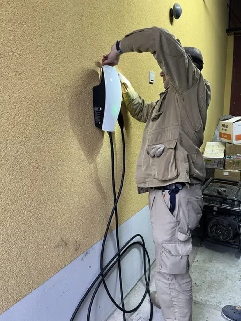 Електрик, монтаж інверторів, генераторів, зарядних станцій