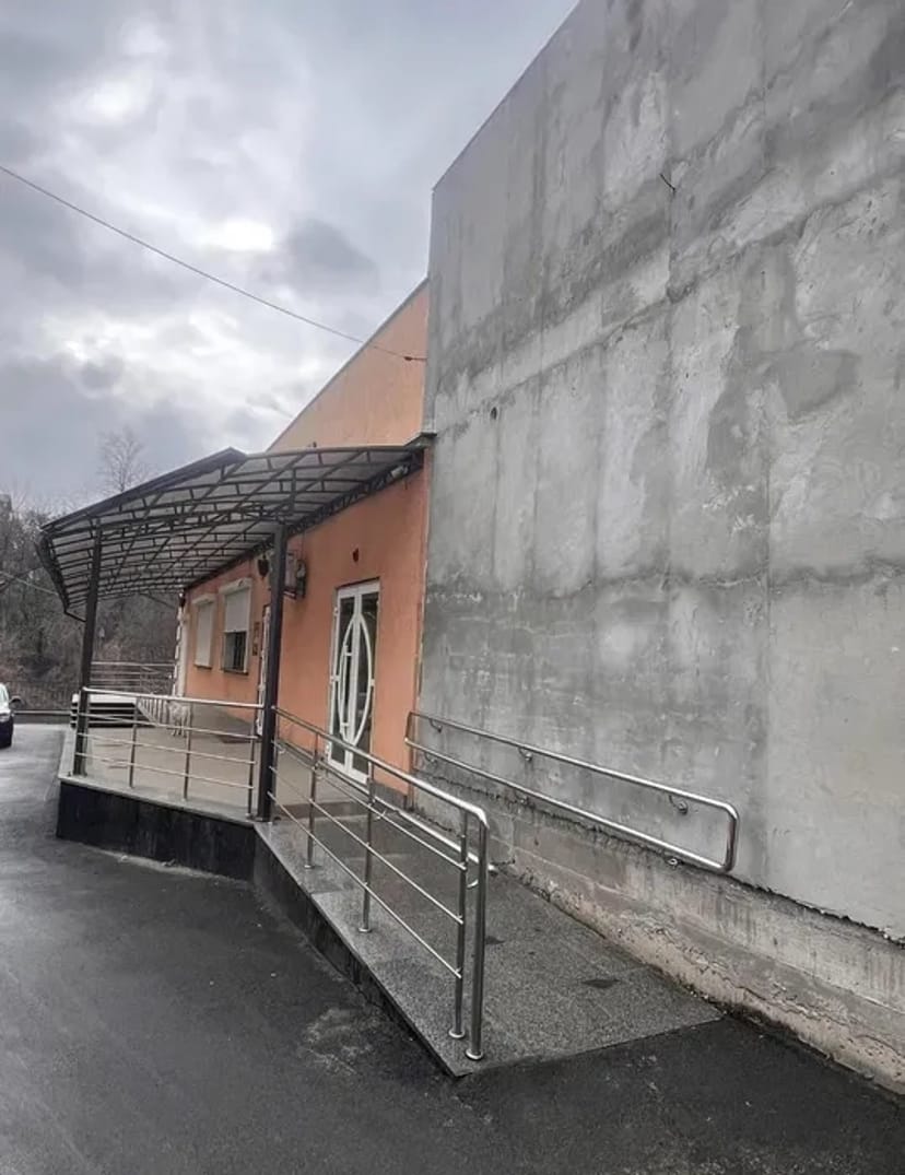 Приміщення під будь-який бізнес. За деталями по телефону