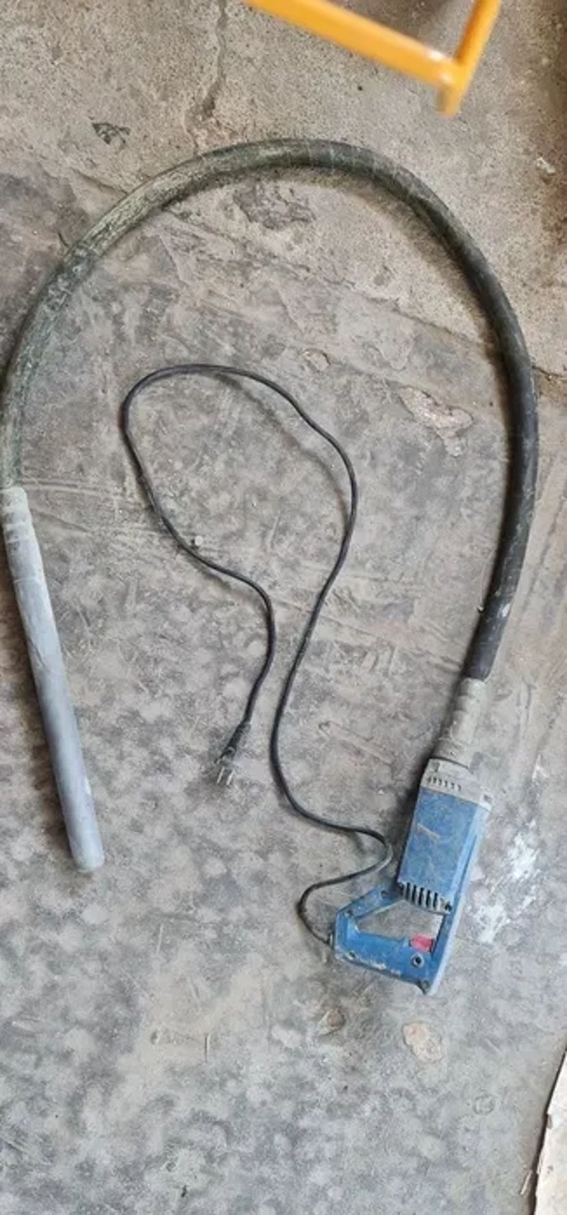 Глибинний вібратор