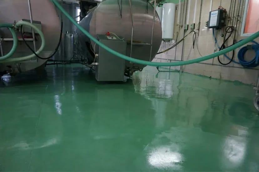 Промислові підлоги під ключ: стяжка, поліуретанцемент UPF — працюємо по всій Україні