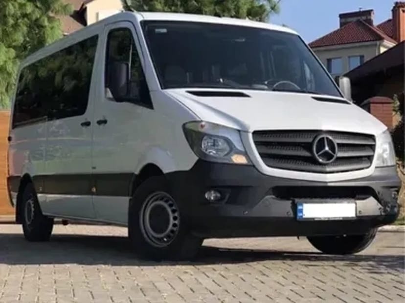 Мінівен для вашої поїздки .Комфорт та швидкість.