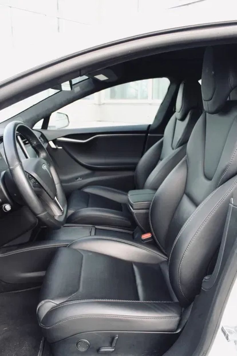 Tesla Model S Performance. Емоції