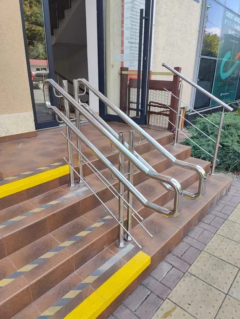 Перила з нержавіючої сталі