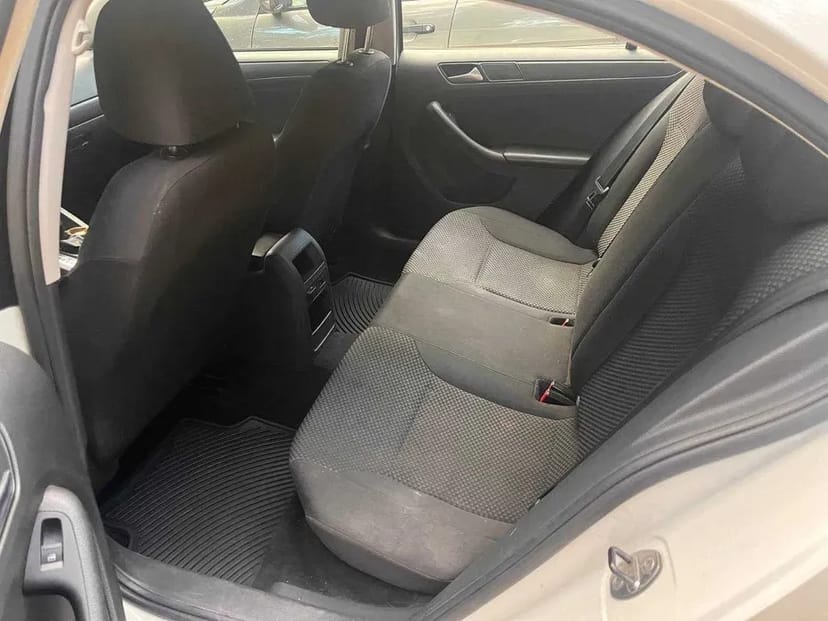 Авто під таксі Volkswagen Jetta 2.0 Автомат