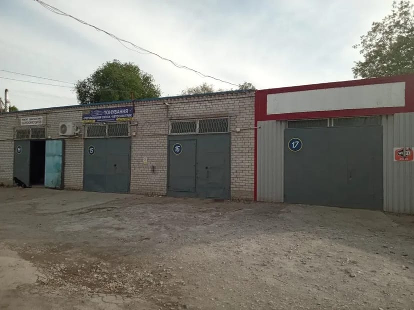 Професійне Тонування Скла Автомобіля : Стиль та Комфорт