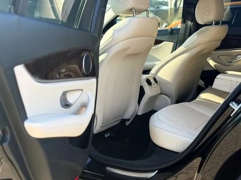 260 Mercedes E-Класу без водія в Києві – Mercedes W213 