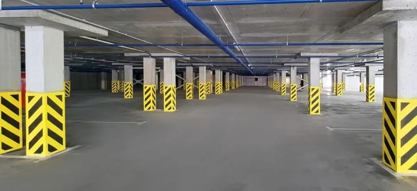 Пакомісце в підземному паркінгу