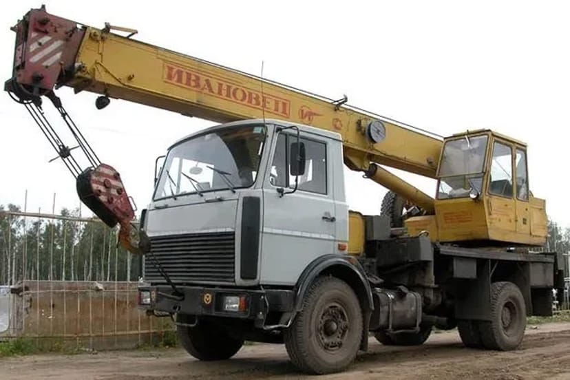 Автокран 16 т. 