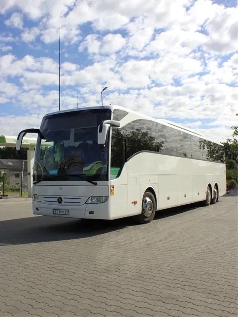 Пасажирські перевезення на замовлення від 1,40 €/км