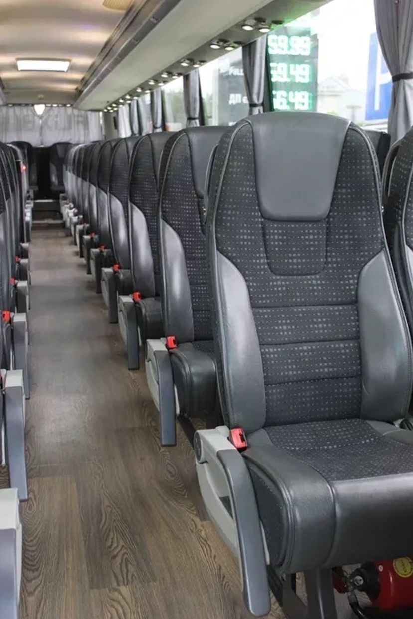 Пасажирські перевезення на замовлення від 1,40 €/км