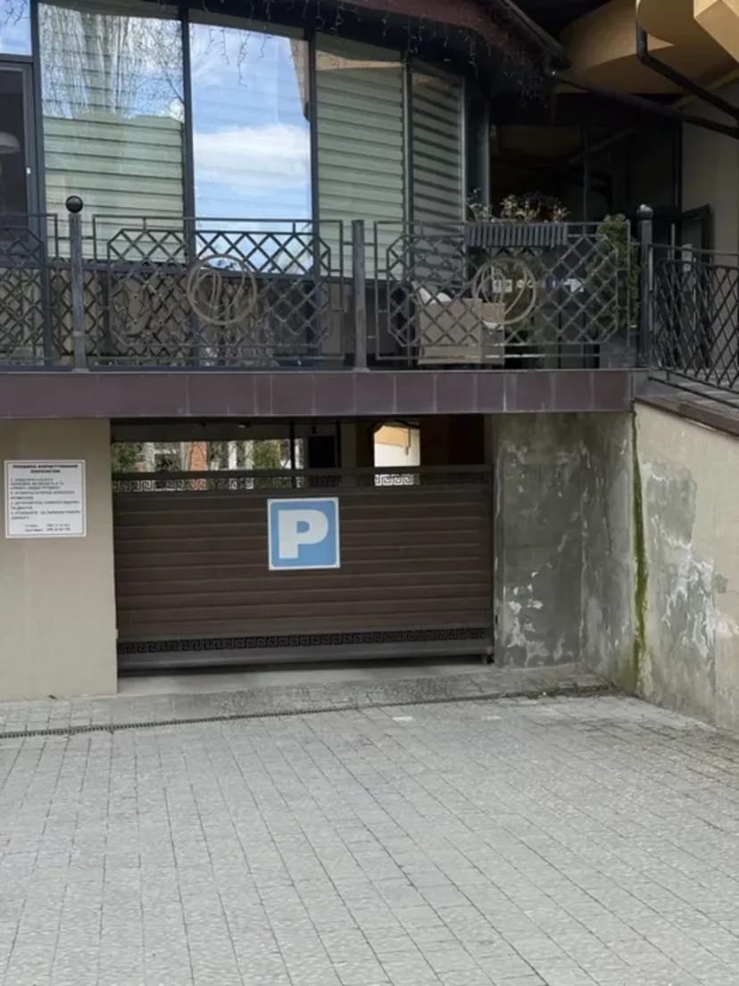 Паркомісце, Роксолани, 16 (довгостроково)